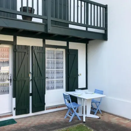 Grand Studio A 400m De La Plage D'erromardie Avec Parking - - Fr-1-4-522 *